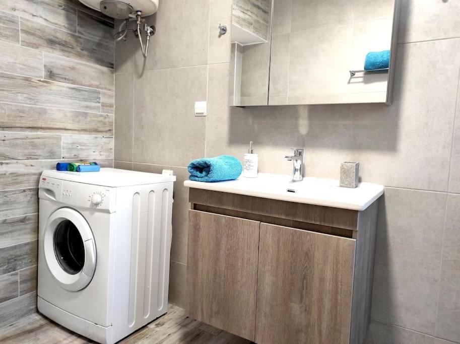Pel House Apartment นาฟปาคตอส ภายนอก รูปภาพ